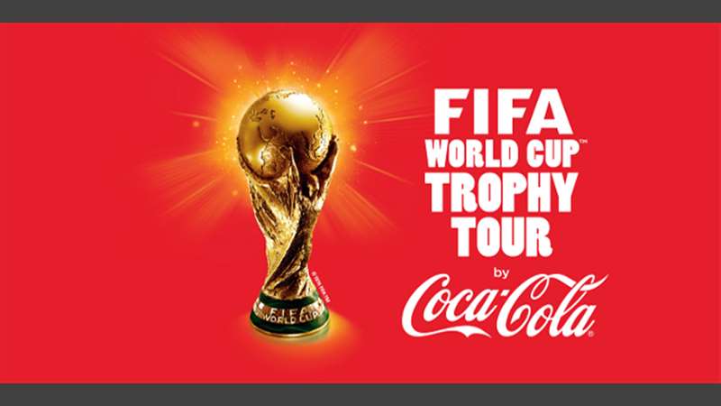 Coca-Cola Trophy Tour: Zlatá trofej FIFA míří do České republiky